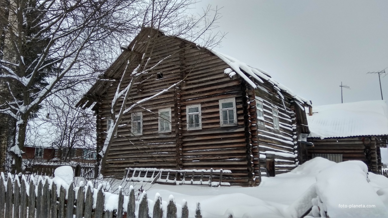 дом в д. Регишевская