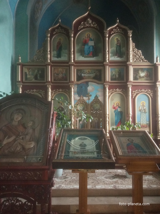 В Храме Тихвинской Иконы Божией Матери.