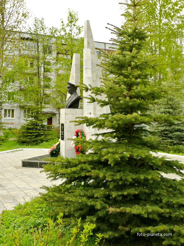 Памятник Косьминову И.С.