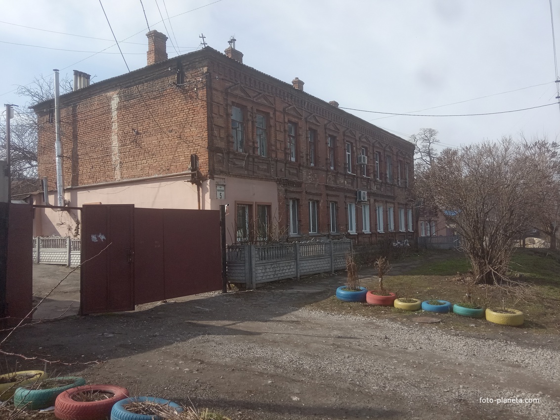 Красночечелевская улица.