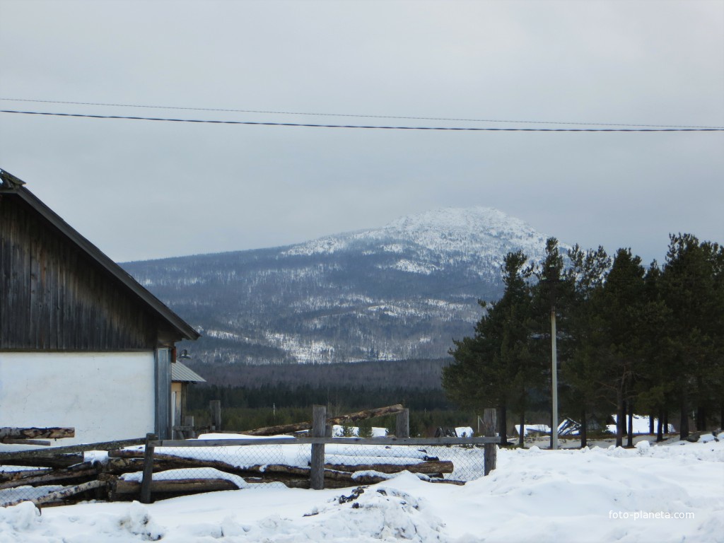 Вид на горы в Баяновке