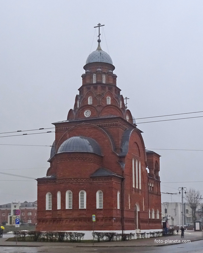 Улица Большая Московская. Церковь Троицы Живоначальной.