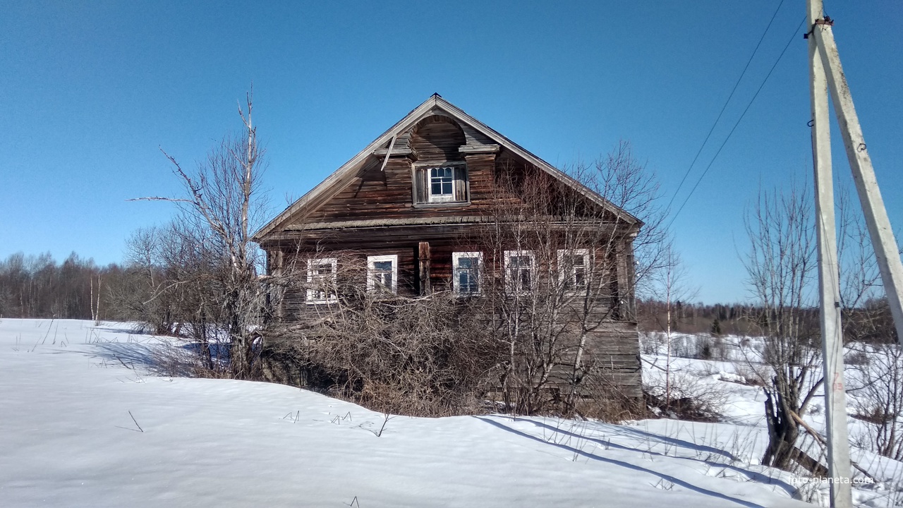 дом в д. Жуковская