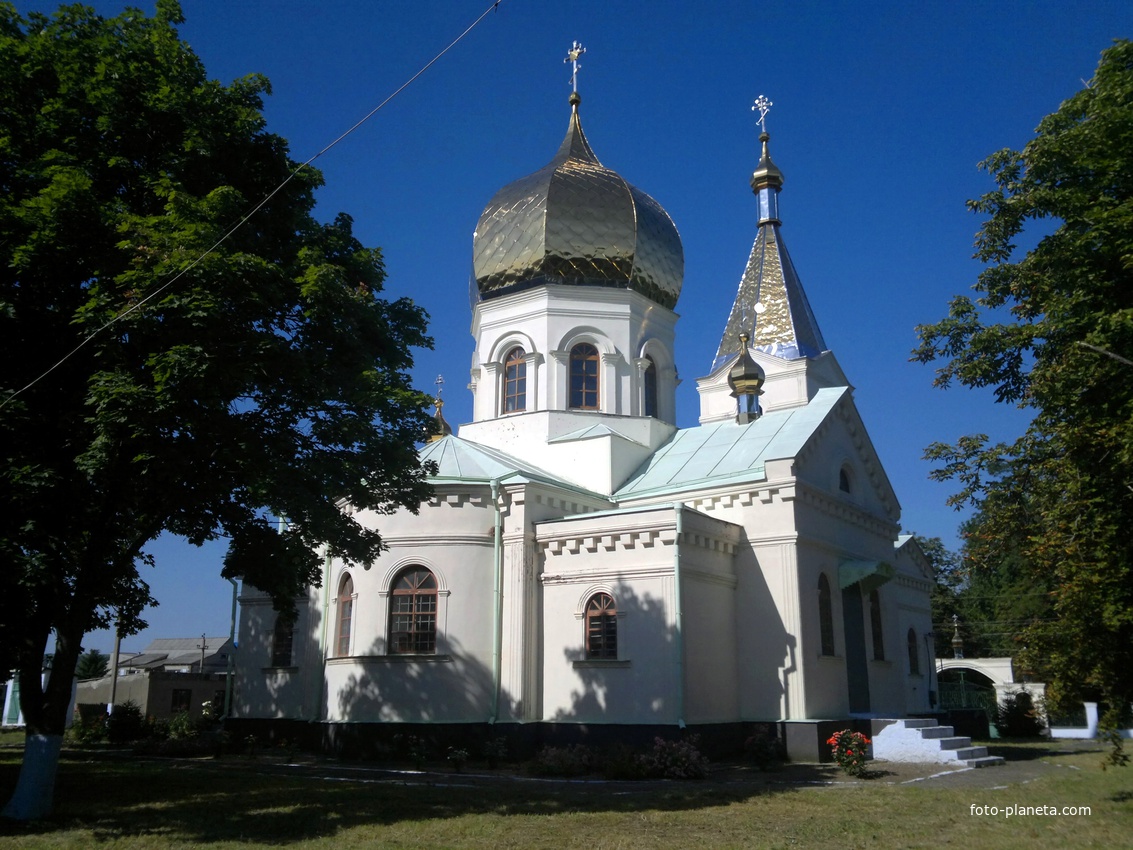 Свято-Архангело-Михайловский храм.