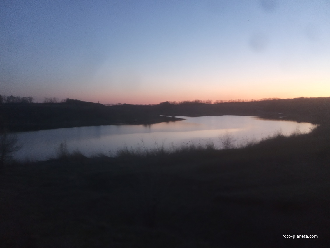 Вечерний пруд.