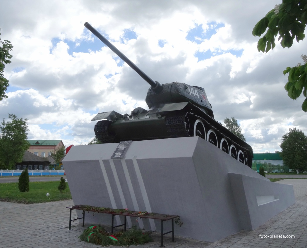 памятник танкистам