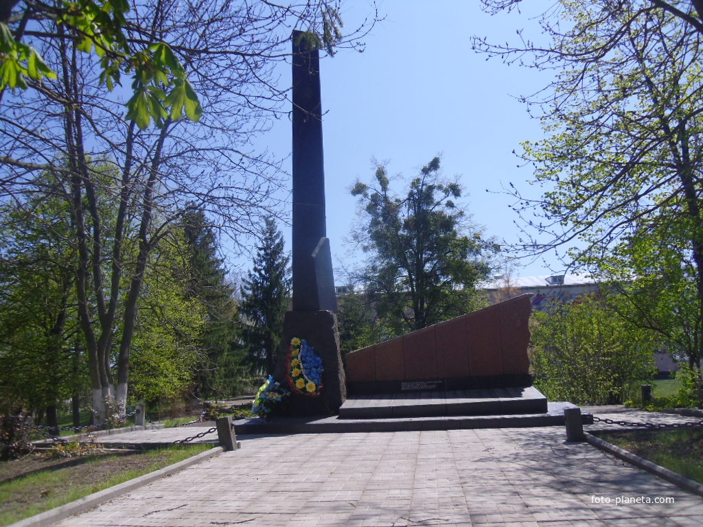 Обелиск односельчанам.