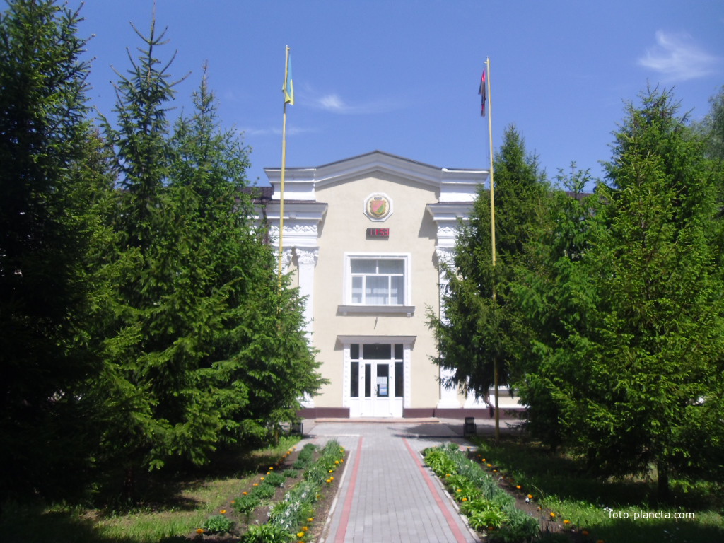 Здание Знаменского городского совета.