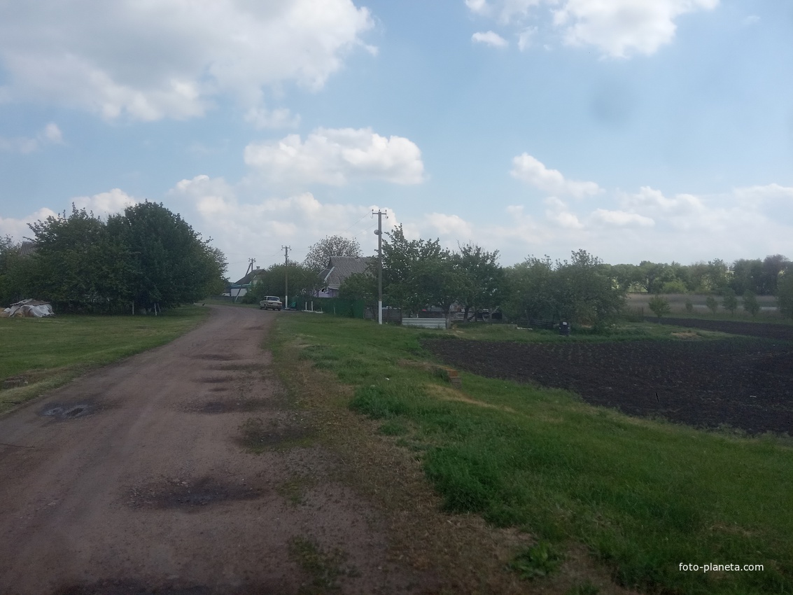 Въезд в село.