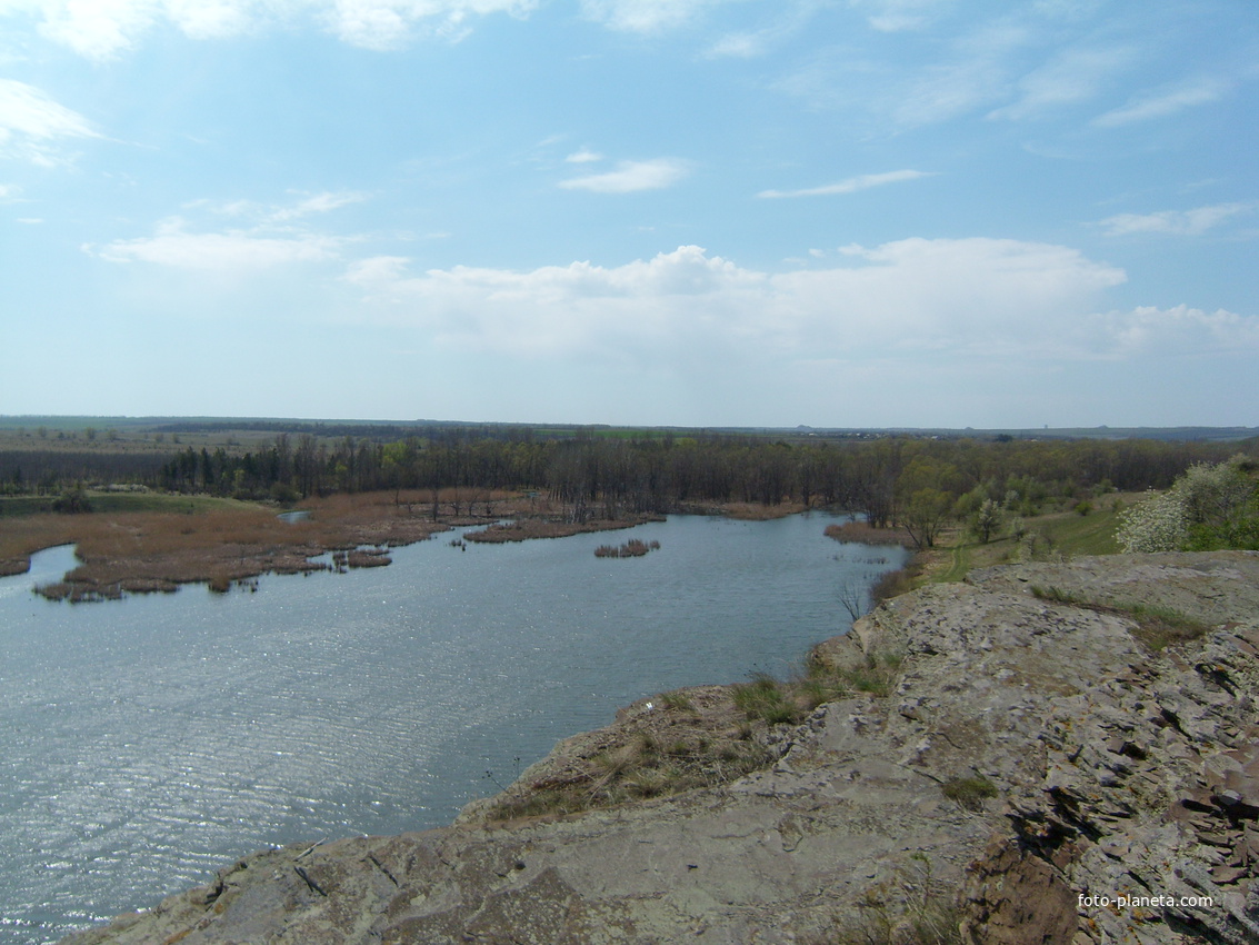 Вид со стороны Ребриково на Каменское водохранилище.