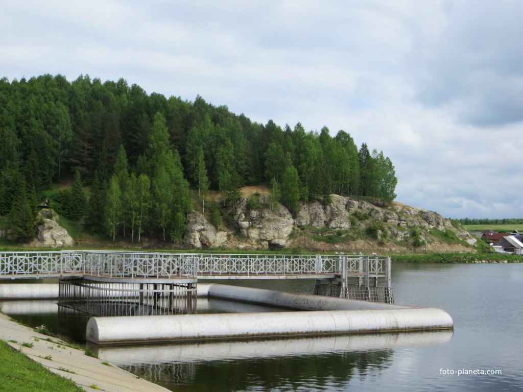 Водосброс