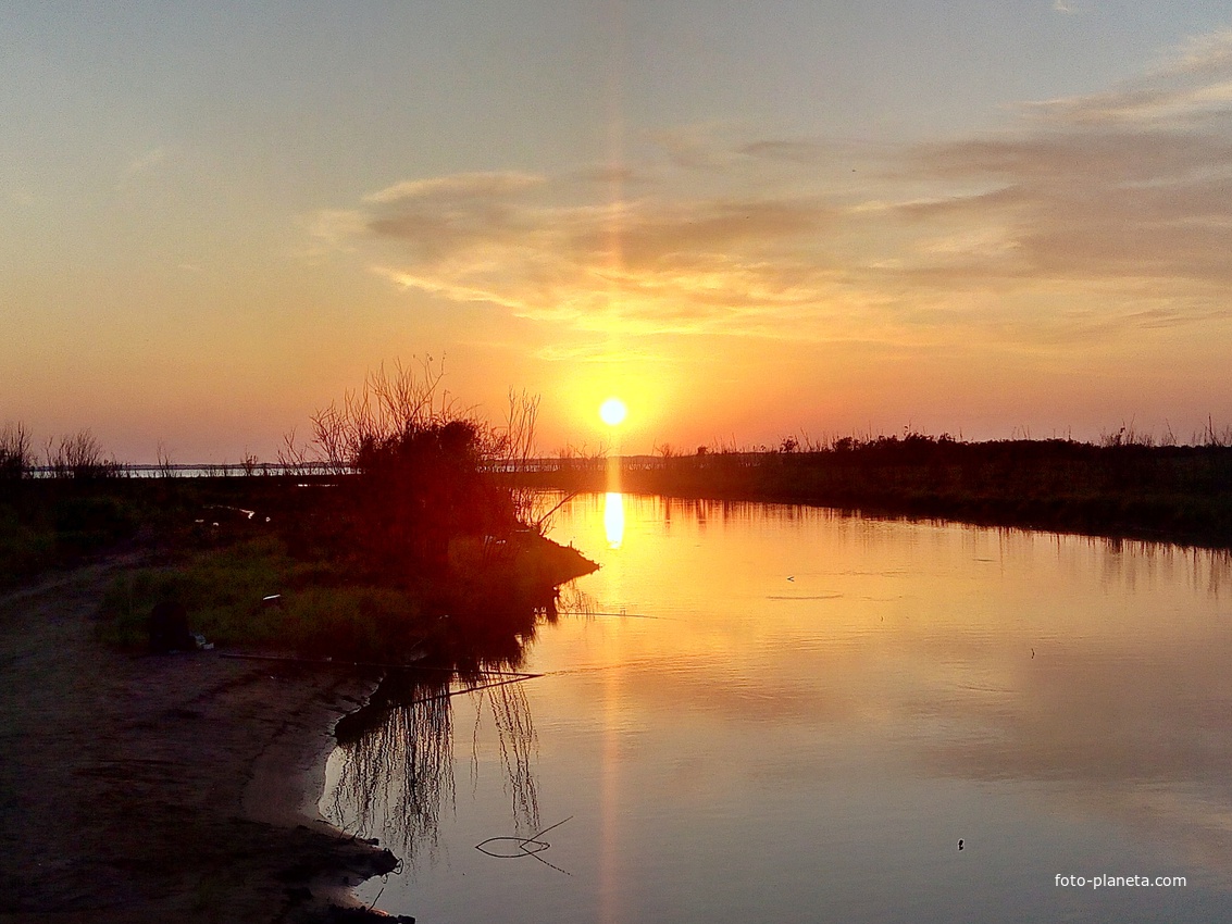 Закат на Петропавловском озере
