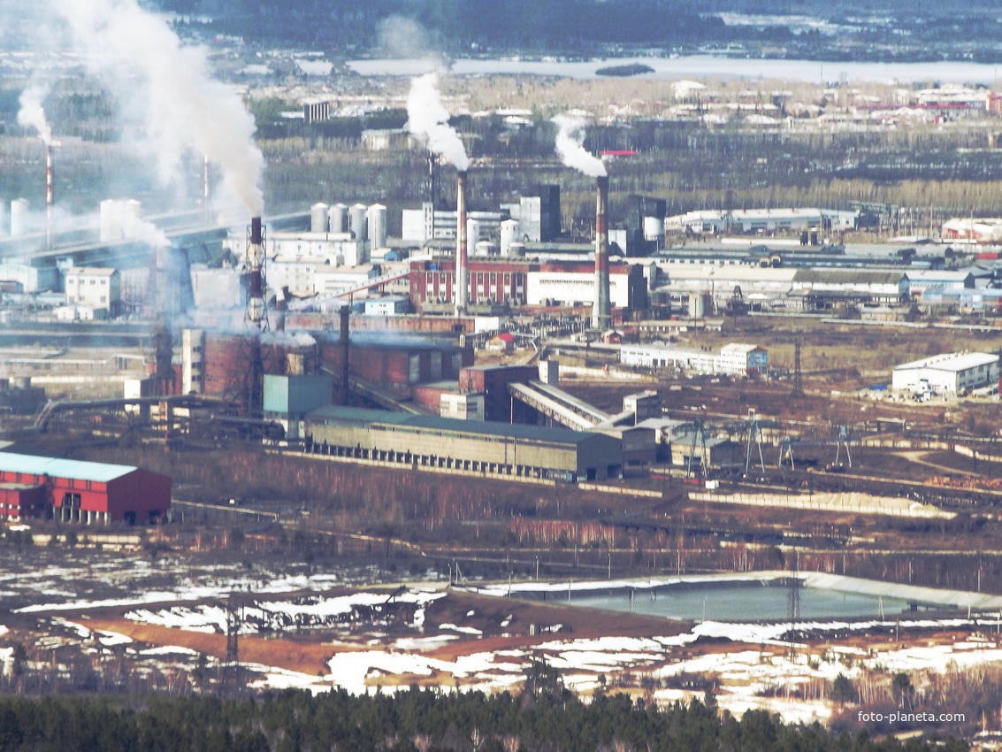 Шелехов, Иркутский алюминиевый завод, вид с горнолыжки в Олхе