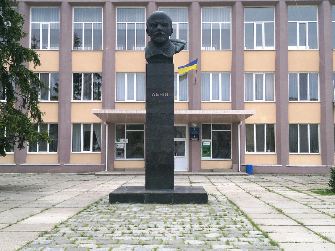 Балта. Памятник В.И. Ленину.