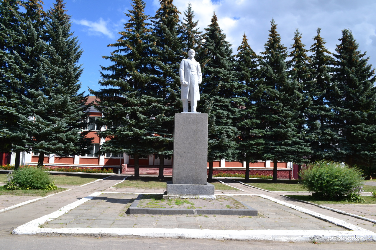 Памятник Владимиру Ильичу Ленину. Город Болхов