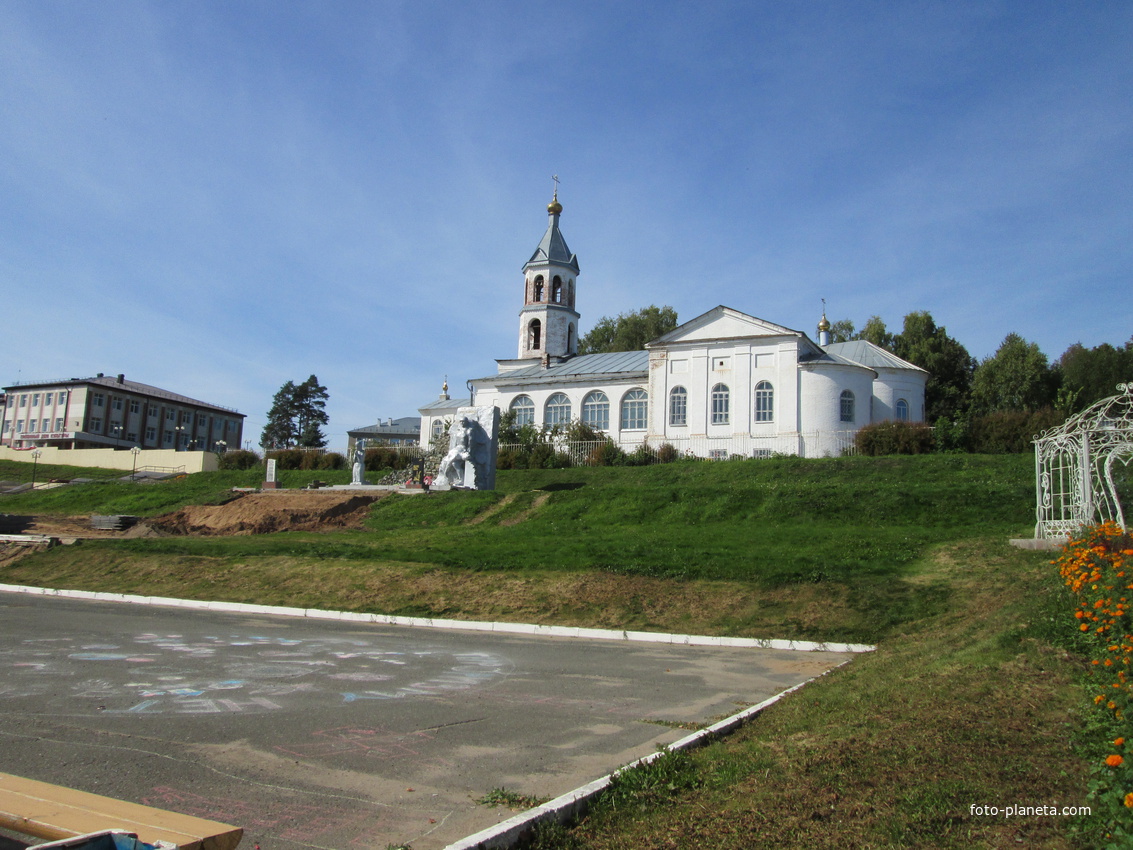 Казанская церковь в центре Сюмсей