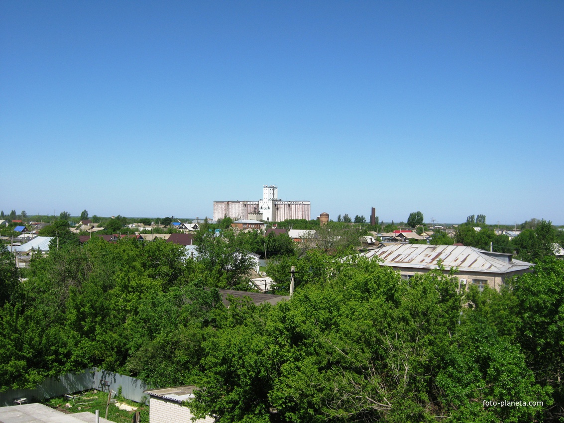 Вид на Мокроус со здания универмага.