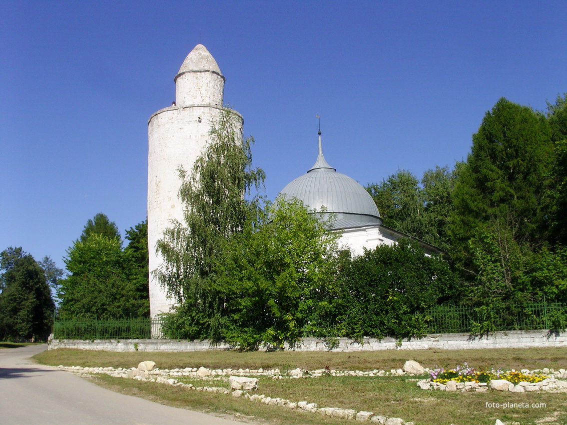 Ханская (Старая) мечеть с минаретом