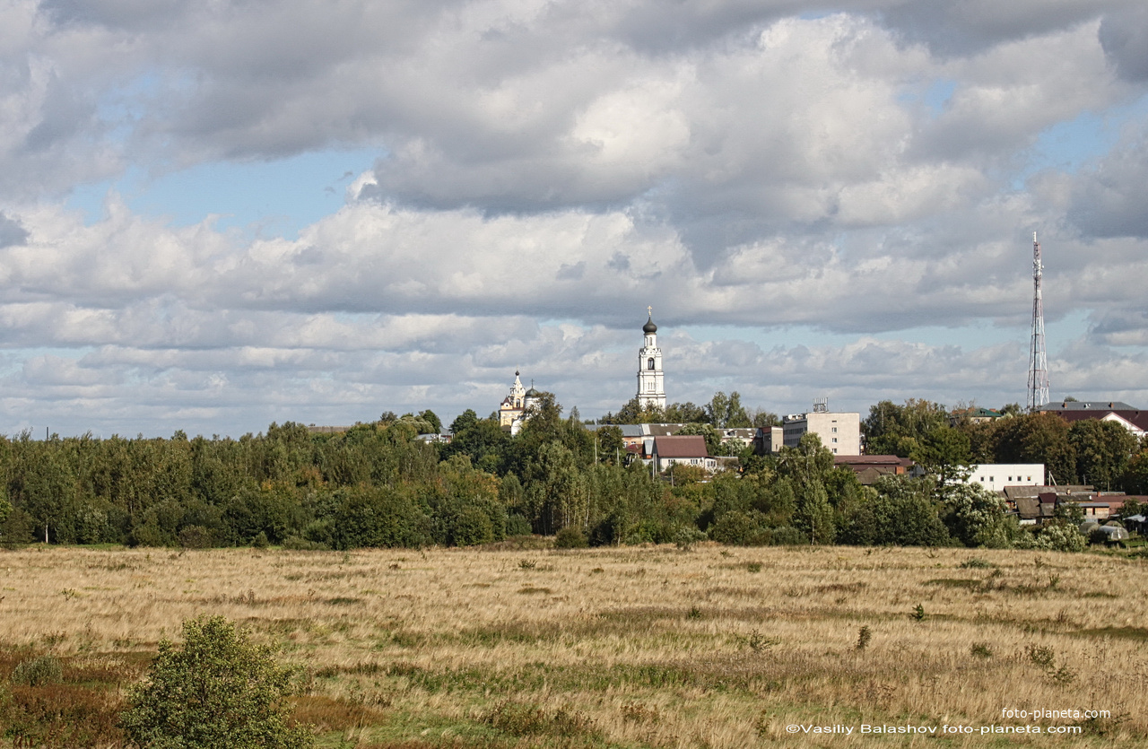 Вид на  Свято-Благовещенский Киржачский женский монастырь и пойму р. Киржач.
