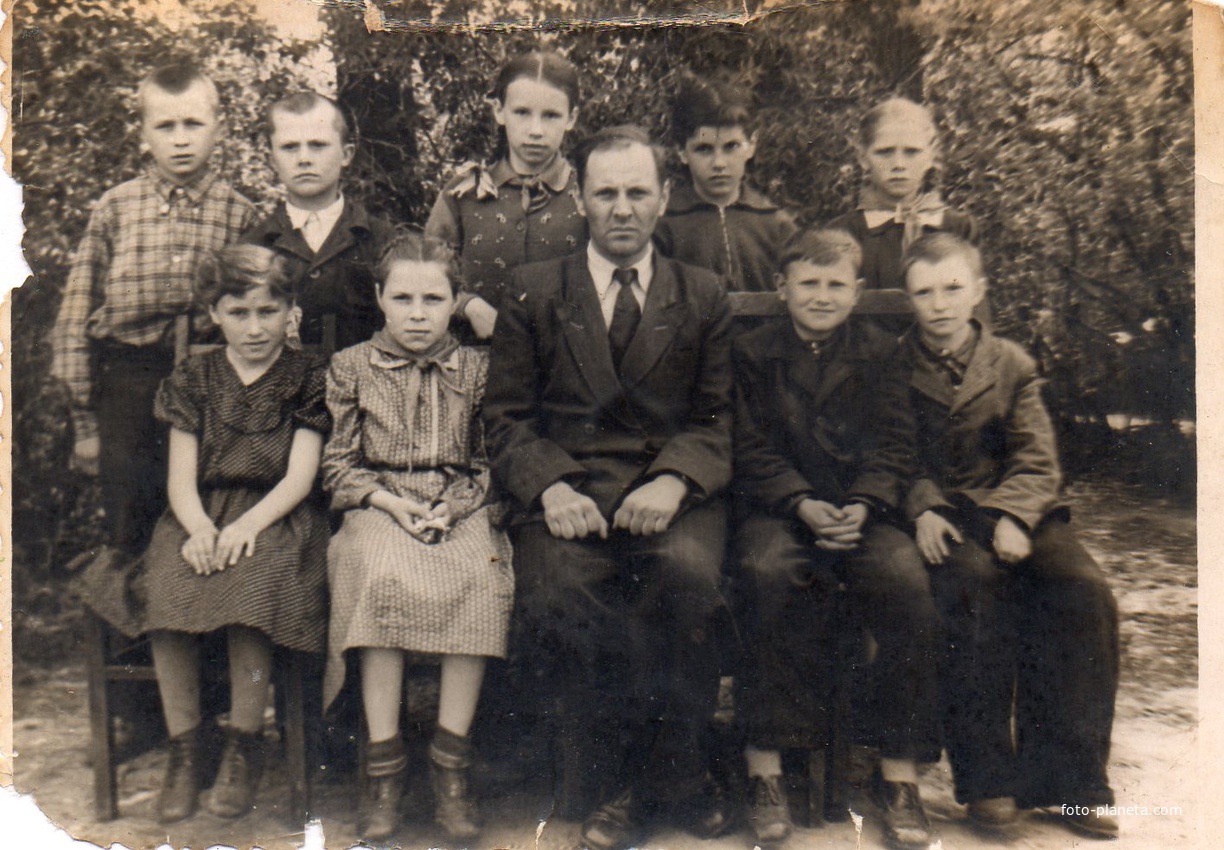 Антонида Лыкова 1946 г.р. и её одноклассники