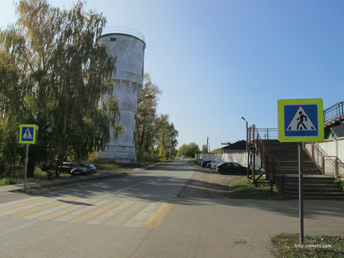 Водонапорная башня на улице Вокзальная.