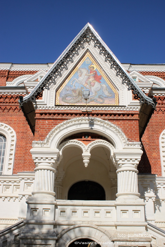 Фрагмент крыльца Георгиевского собора