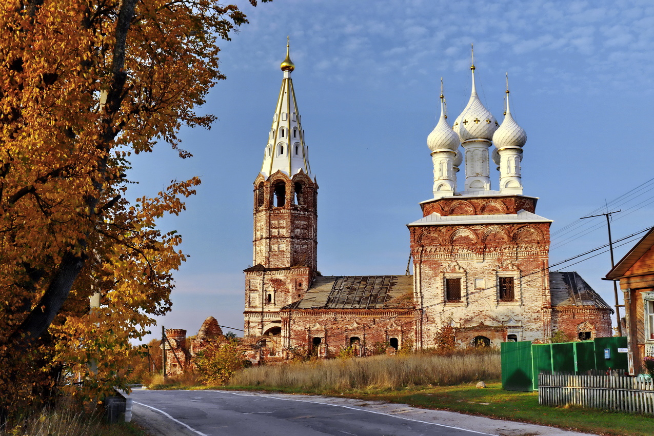 Покровская церковь.
