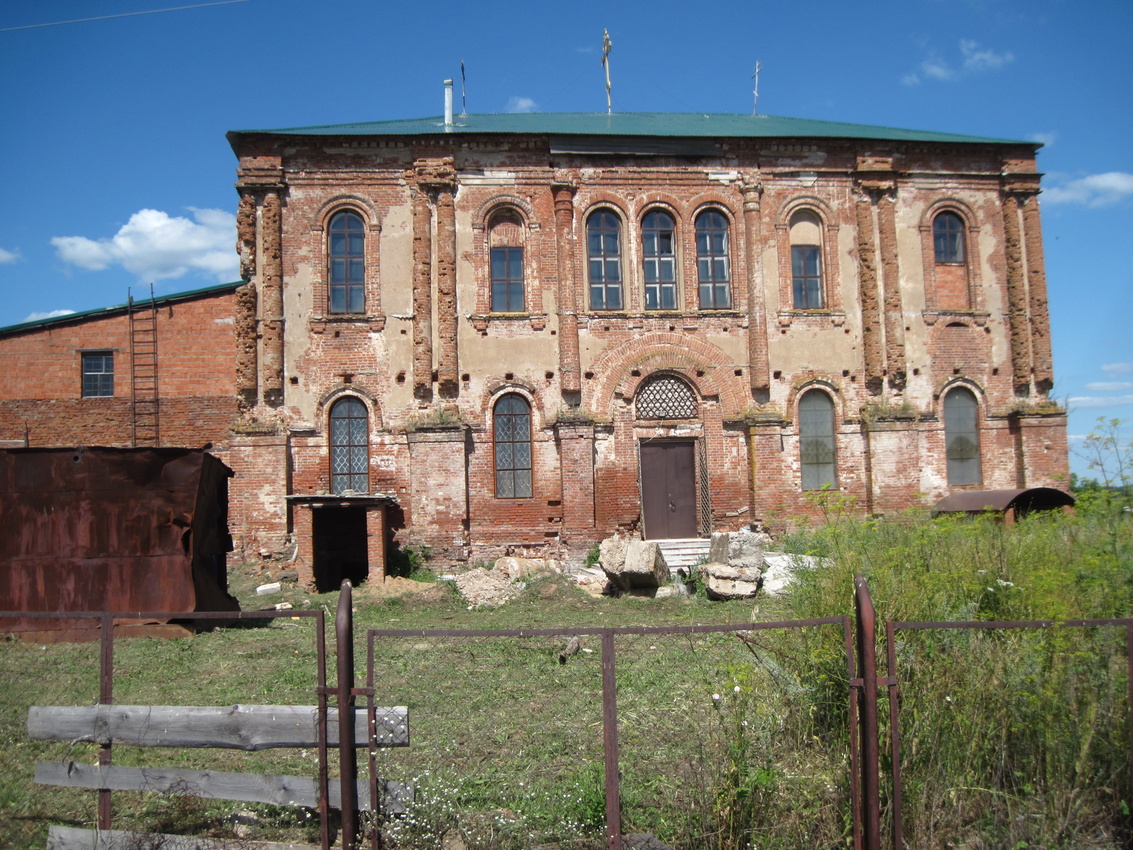 Покровский храм села Юськи.