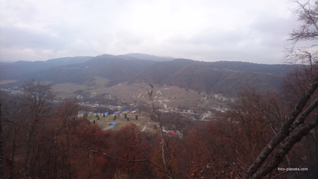 Панорама окрестностей 3-го посёлка (микрорайона) села Белая Речка с вершины холма  за санаторием &quot;Кавказ&quot;