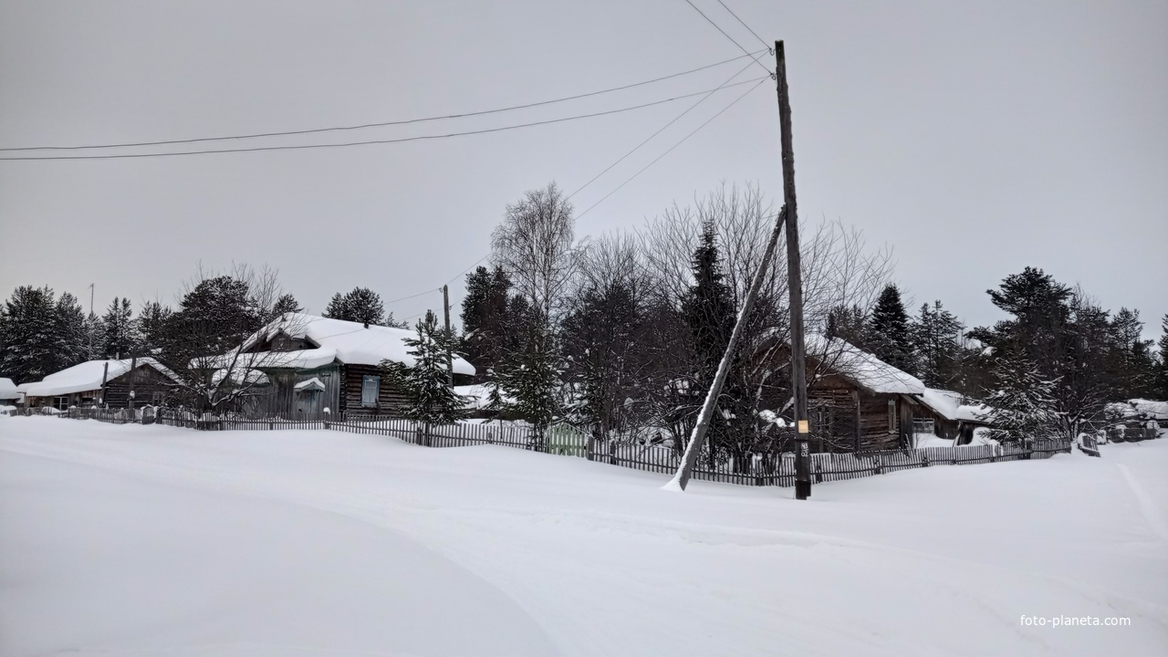 улица в п. Приуральский