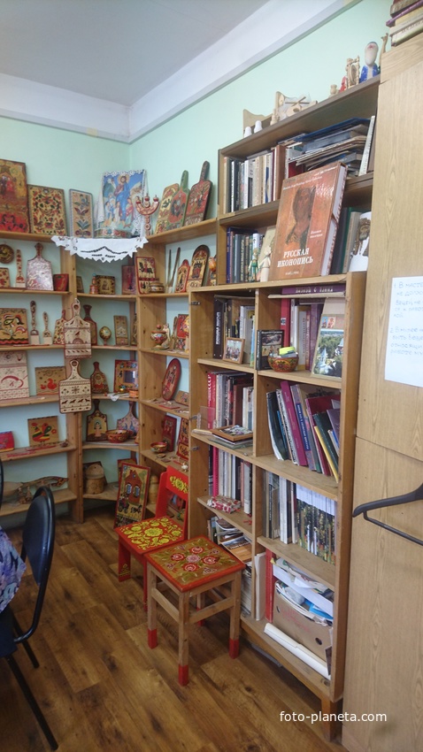 Музей русского быта и народного творчества в Музейном комплексе при Храме великомученика и целителя Пантелеймона.