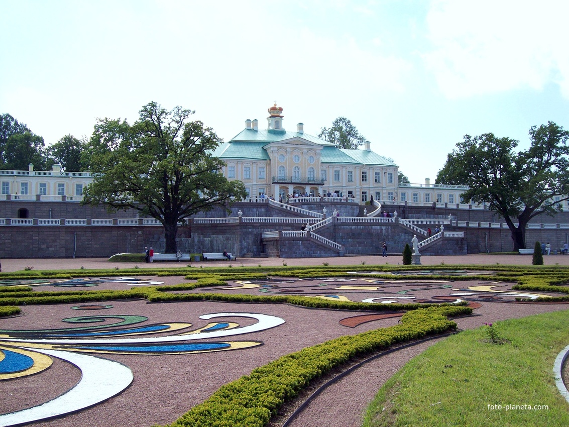 Большой Меншиковский дворец.