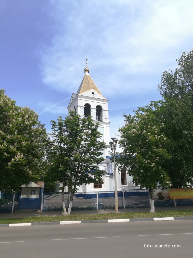 Колокольня  церкви Казанской иконы Божией Матери