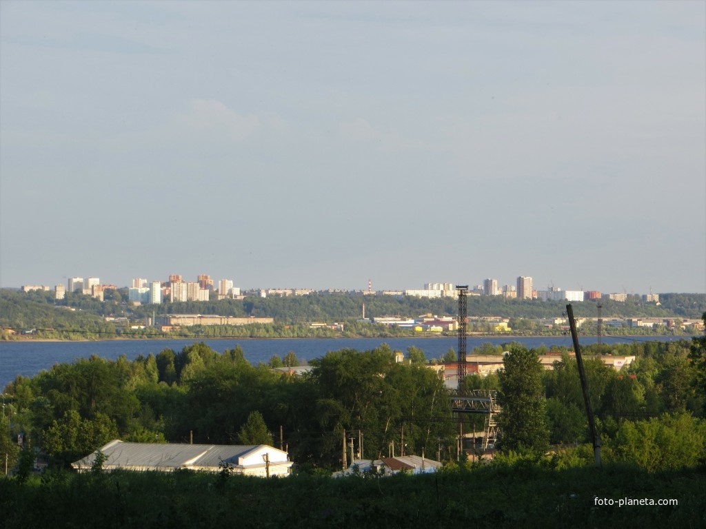 Вид на центр с микрорайона Гайва