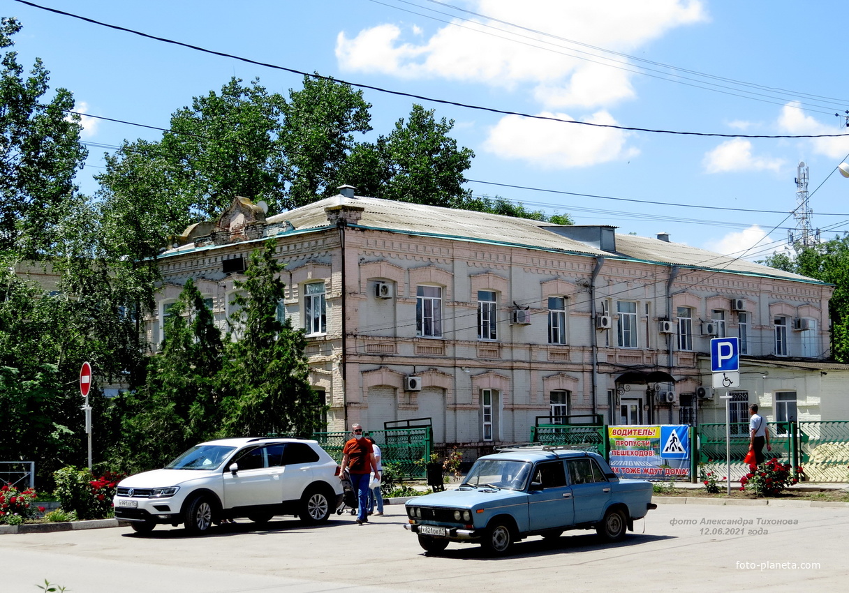 здание администрации городского поселения, ул Ленина, 206
