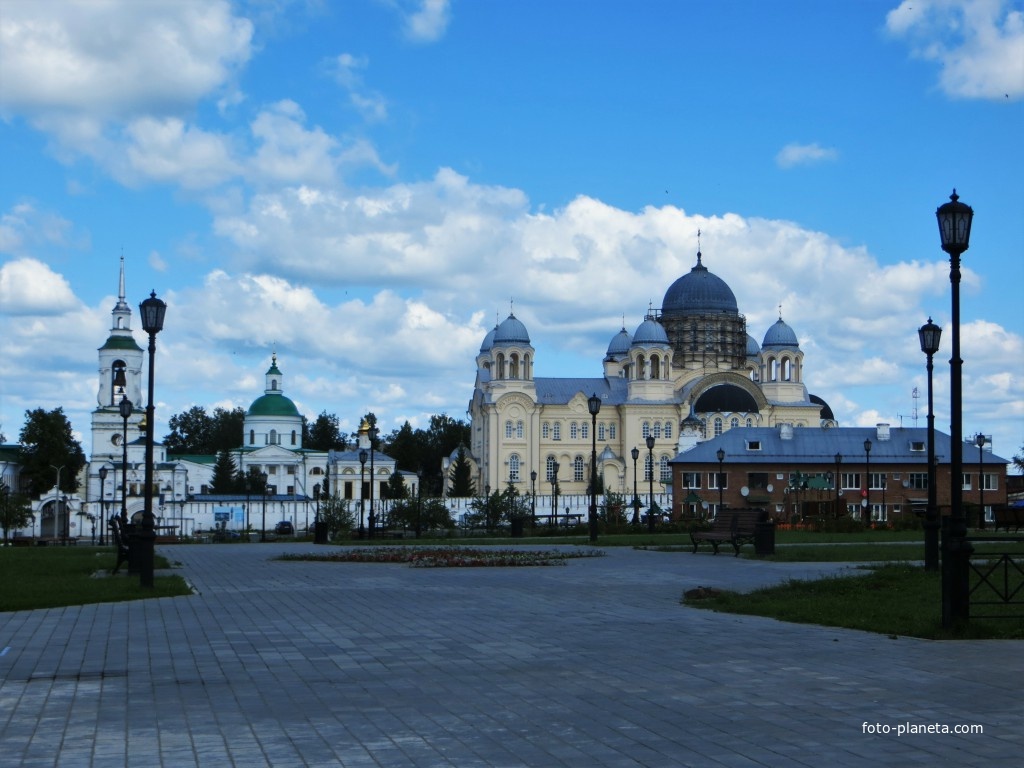 Свято-Николаевский мужской монастырь