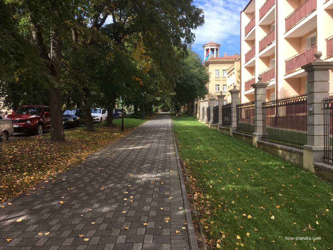 Тротуар по ул. Разумовского около д.5 (корпус №3 санатория им. Анджиевского)