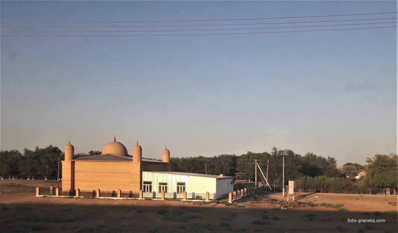 Сулутюбе.  Мечеть