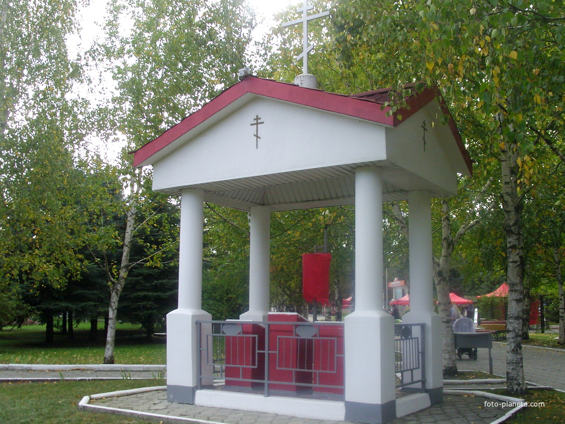 Часовня в честь иконы Божией Матери Живоносный Источник в дендропарке санатория &quot;Виктория&quot;.