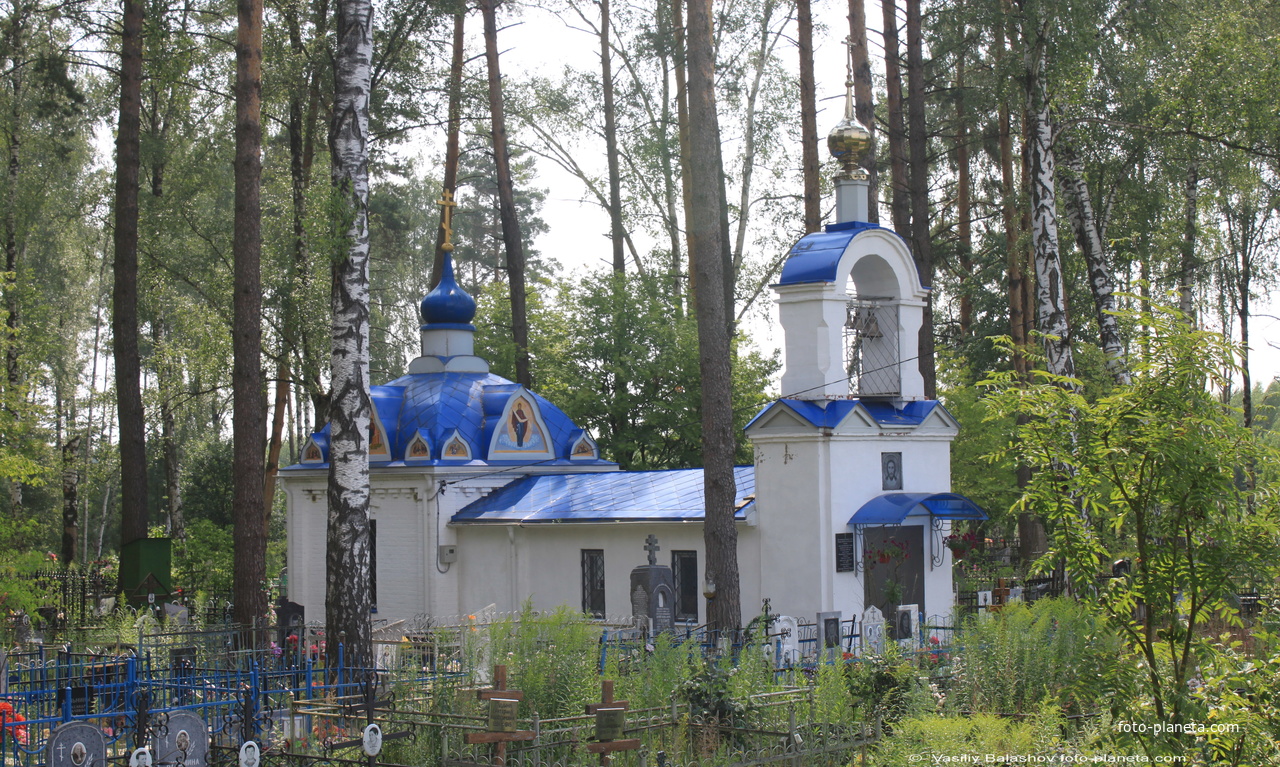 Покровская церковь на погосте около д. Новая Быковка.