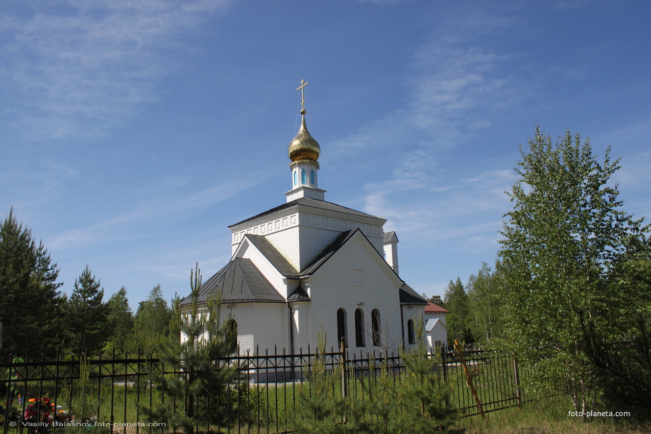 Церковь Всех Святых на Владимирском городском кладбище в Улыбышево