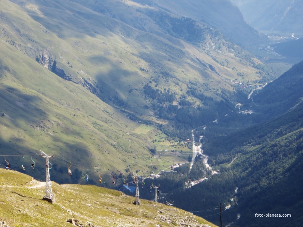 Вид с поляны Чегет