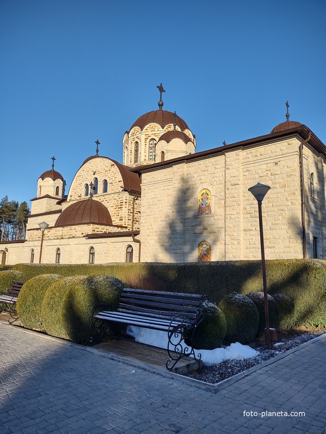 Забричанский Христорождественский мужской монастырь