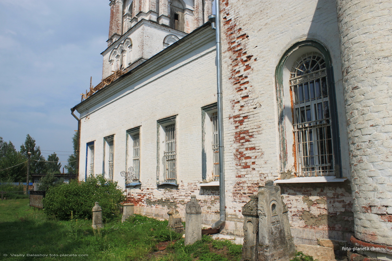 Давыдово,  южная сторона Преображенской церкви