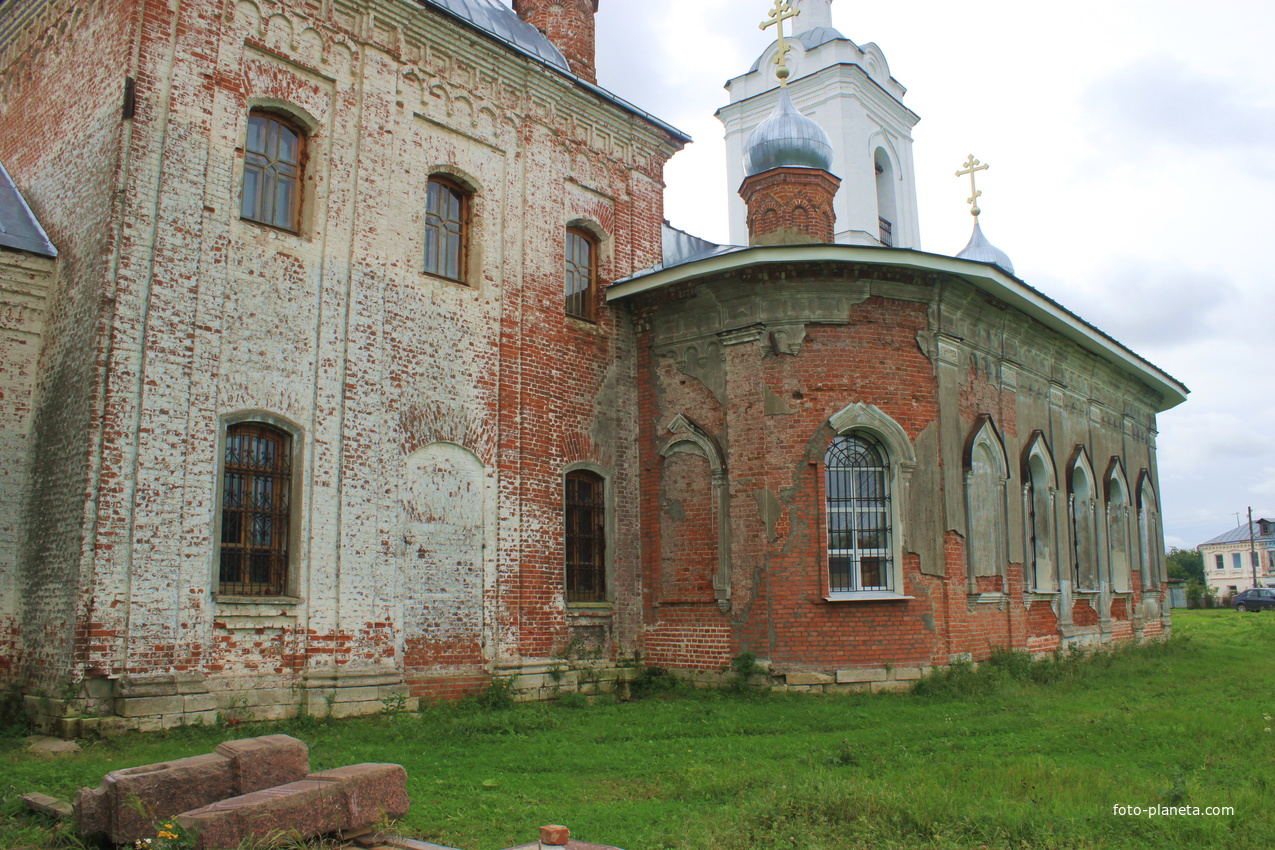 Палашкино, южный фасад Казанской церкви