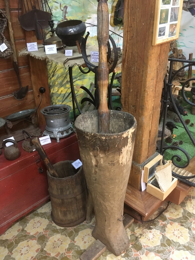 Краеведческий музей, зал №1. Экспозиции истории города с древности до наших дней. Предметы быта