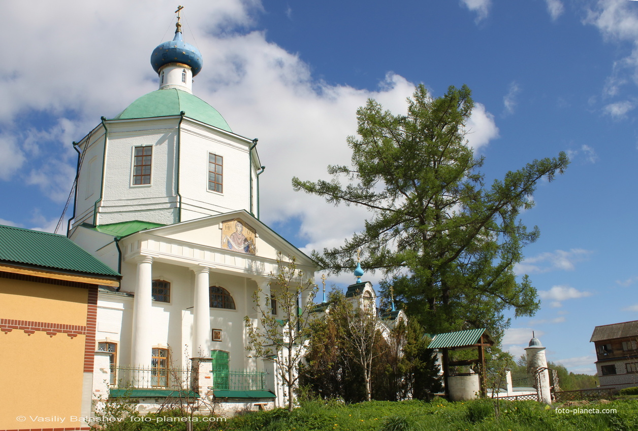 Арбузово, церковь Троицы Живоначальной