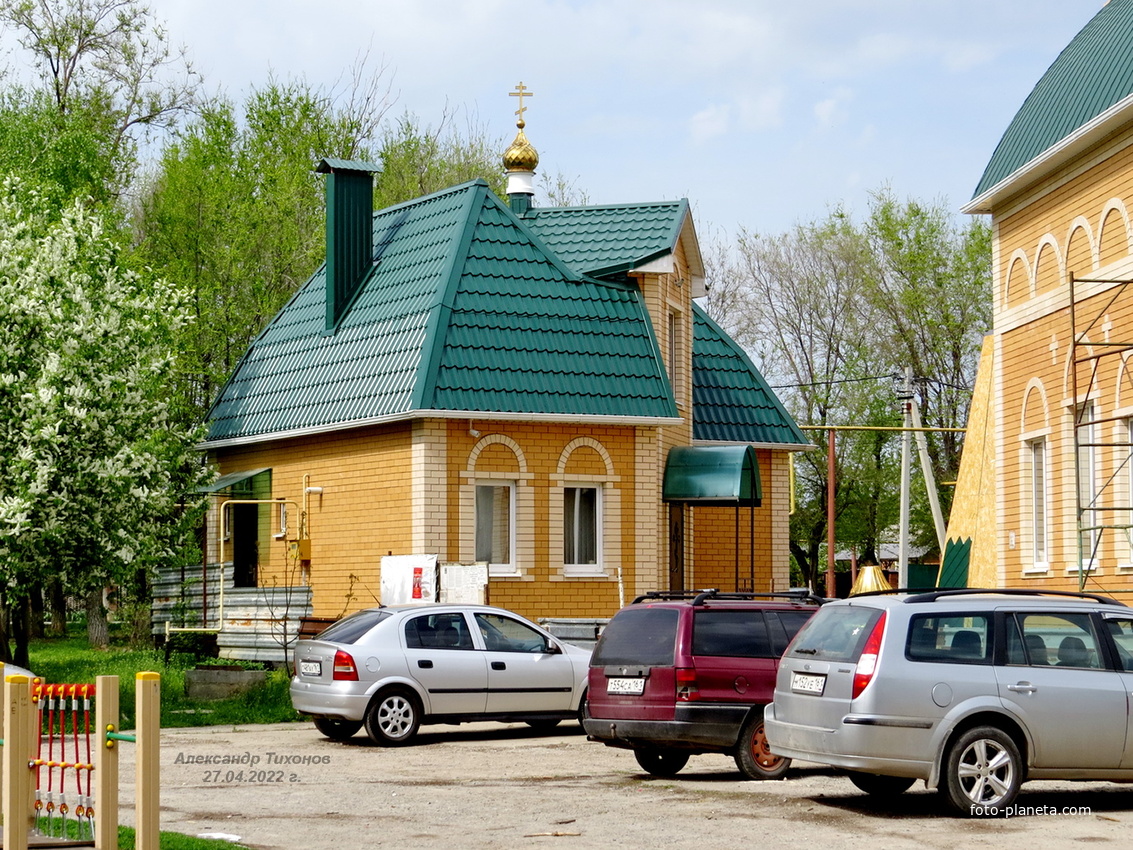 Строящийся Храм Святой Блаженной Матроны Московской - церковная лавка