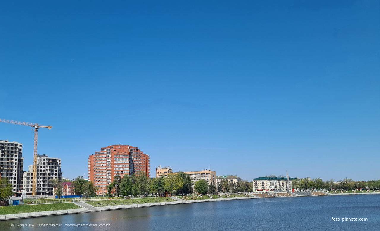 Вид с &quot;Моста дружбы&quot; на р. Сура