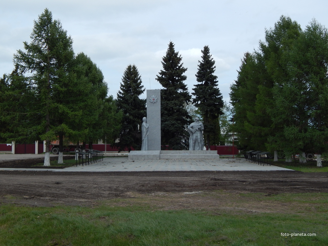 Мемориал павшим в ВОВ, х. Алексиковский